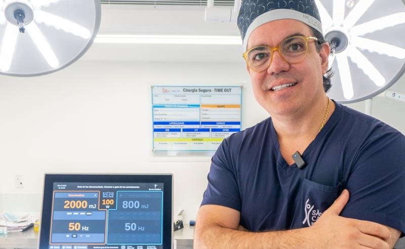 Dr. Érico Diógenes se destaca na urologia com atuação em cirurgia robótica e a laser