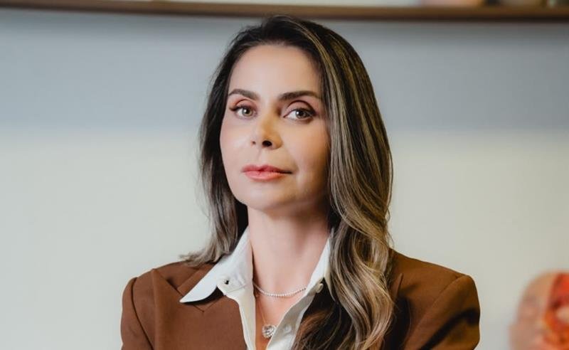 Dra. Ana Mamari: excelência, precisão e propósito na cirurgia plástica