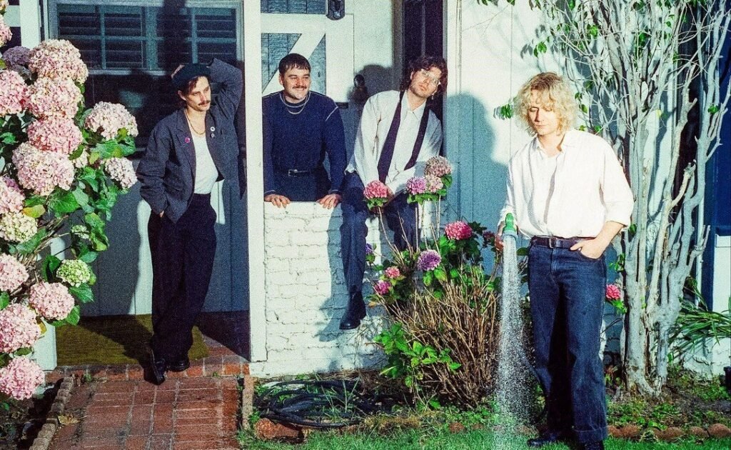 Vacations lançam o novo álbum ‘Pursuit of Anything’ e estreiam o vídeo de “Lucky, Forever”